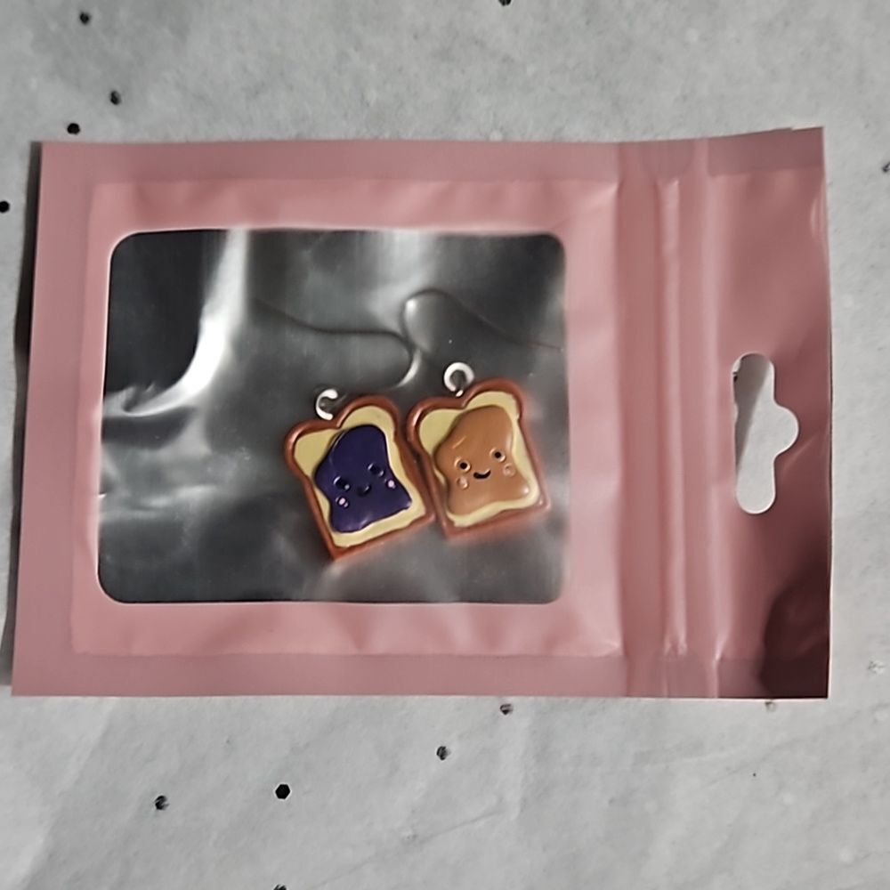You 🎁 are the jelly to my peanut butter earrings! PBJ sandwich novelty